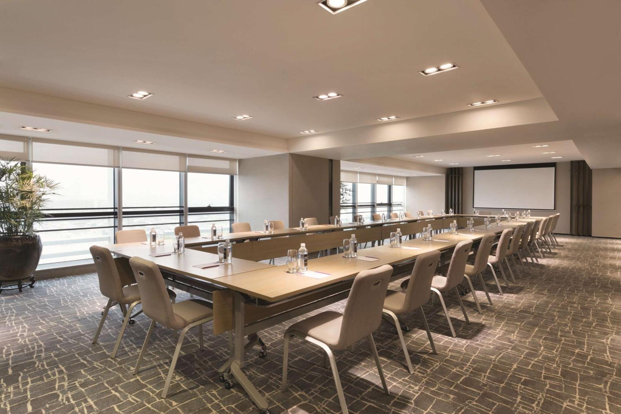 Hyatt House Shenzhen Airport Hotel Exterior photo