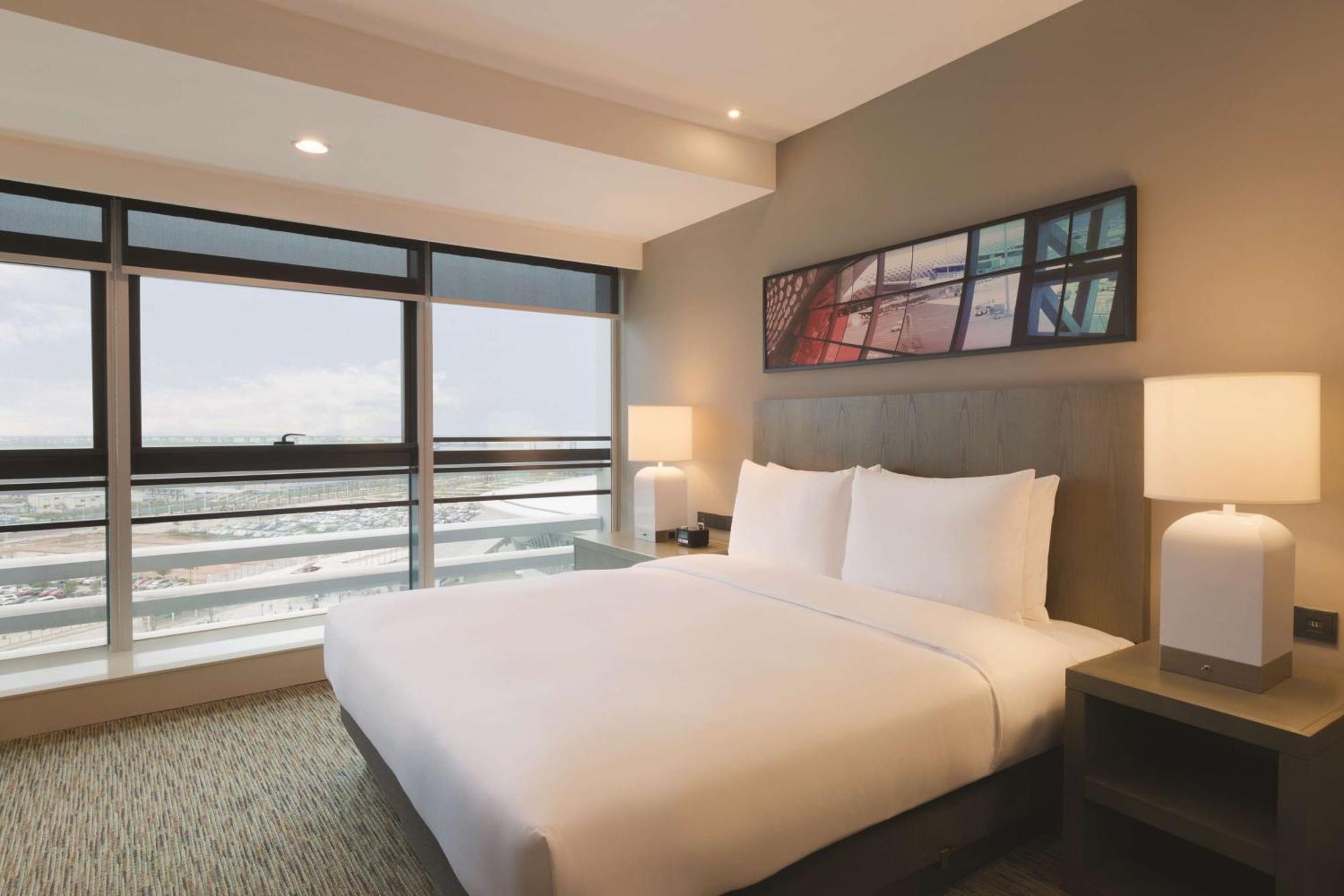 Hyatt House Shenzhen Airport Hotel Exterior photo